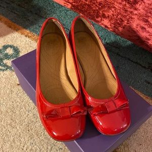 Indigo by Clarks red patent leather shoes